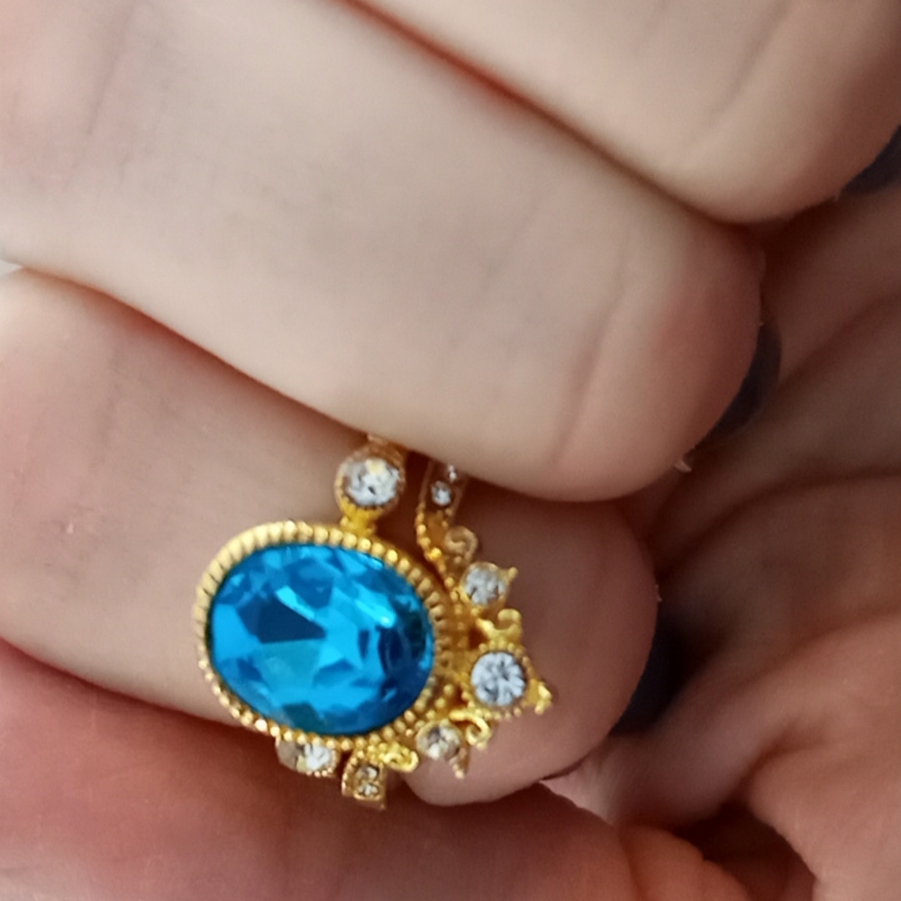 2pcs Gold Tone aqua colored ring